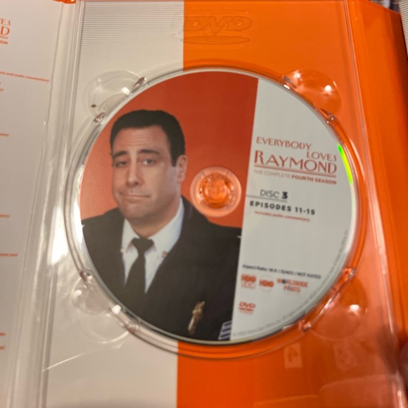 NEW Everybody Loves Raymond - Season 4-Perfect Discs never used ISBN 0783116837 - Picture 8 of 13
